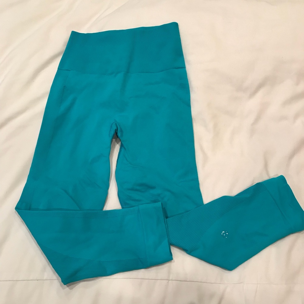 Lululemon bright aqua leggings - zone size 6